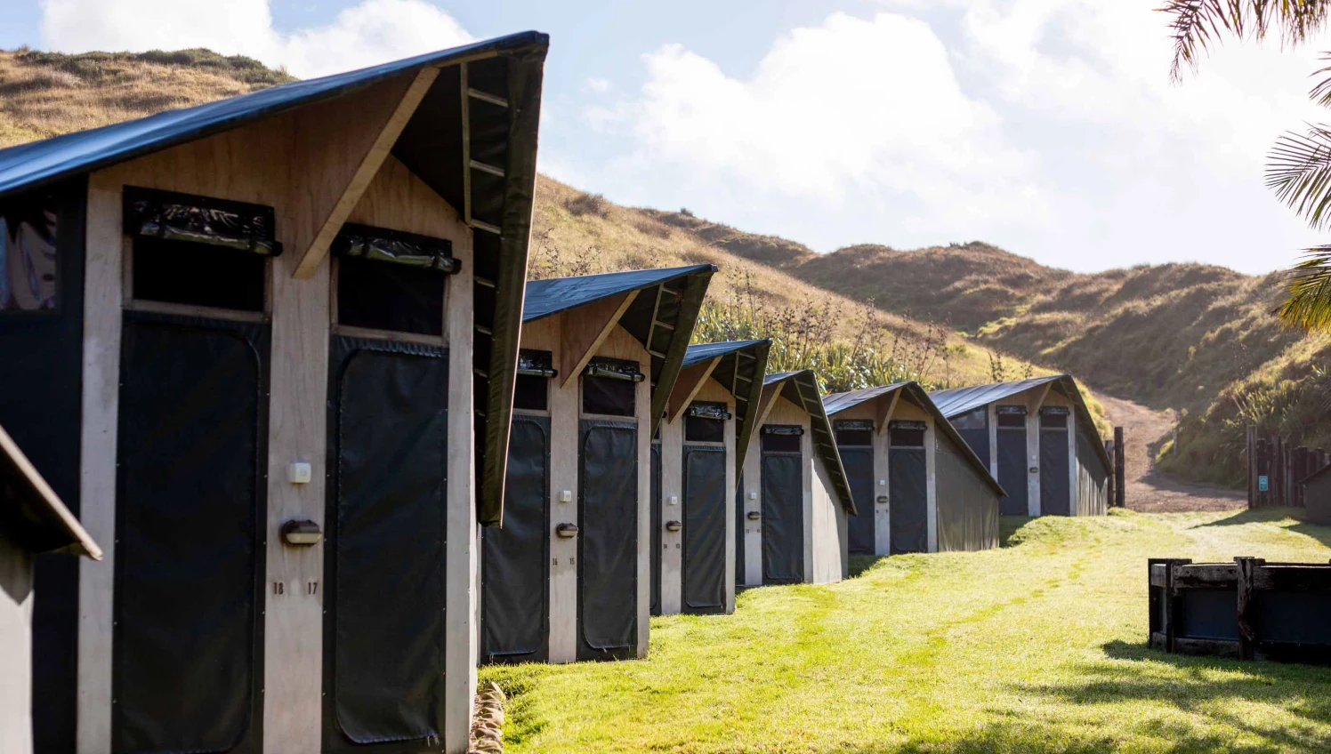 pic header villagevenue 18 v2