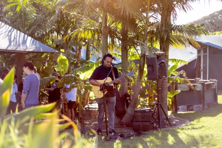 pic header villagevenue 21