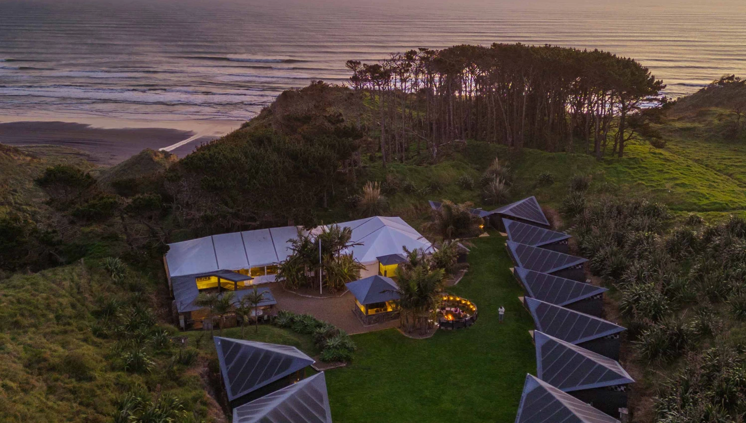 pic header villagevenue 26 v4